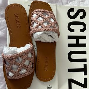 NWT Cute Schutz pink sandals 6.5
